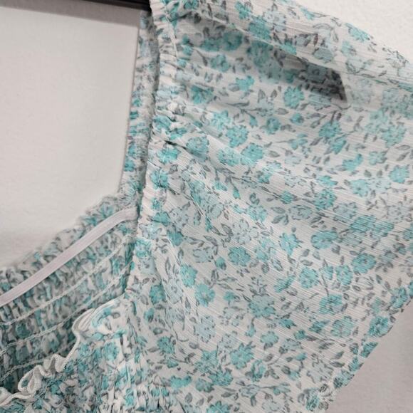 Trixxi Smocked Babydoll Floral Mini Dress Size Medium Short Sleeve Off-Shoulder - Picture 3 of 7